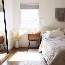 Turn Your Home Into An Amazing Den With This Bedroom Decorating Ideas Home Simple Bedroom House Interior