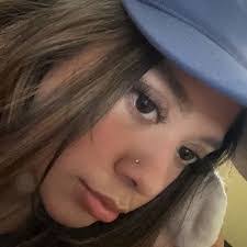 Kassandra Leon's Instagram, Twitter & Facebook