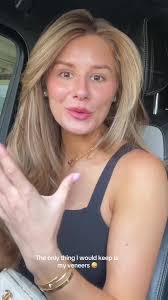 Kaitlyn Davies's Instagram, Twitter & Facebook