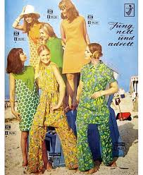 eine seite aus dem konsument warenhaus katalog sommer 1970 seit mitte der 1950er jahre bestand in der ddr d mode frisuren sommermode mit dir an meiner seite