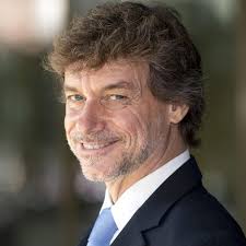 Il piacere della scoperta è trasmesso da rai 1 su sabato 20 luglio 2019 alle 21:15. Alberto Angela Ha Tre Figli E Sono Identici A Lui Dilei