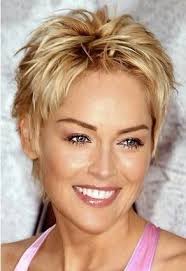 Frisuren mittellang feines haar rundes gesicht. Aktuelle Frisuren Fur Feines Haar Kurzhaarfrisuren Freche Frisuren Freche Kurzhaarfrisuren