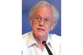 Kansas publisher, Pulitzer chair Edward Seaton dies at 79