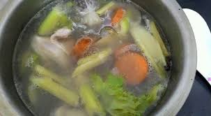 Jika memakai blender, tambahkan sedikit air. Cara Buat Kiub Pati Ayam Secara Homemade