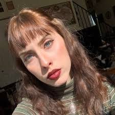 Stacy Aragon's Instagram, Twitter & Facebook