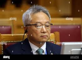 Andrew kim hi-res stock photography and images