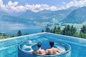 Layanan mesra dari pelayan restoran pasti membuatkan anda berasa. Hotel Dengan Kolam Renang Pribadi Di Kuala Lumpur