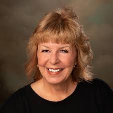 Sharon Bolser's Instagram, Twitter & Facebook