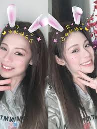 李羚- 老玉兔来咯🐰🐰 十五的月亮十六元💲💲 在看着老玉兔的你快打钱💰💰 今晚中秋怎么过？？ 浪漫的人～花前月下...