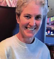 Kim Mead's Instagram, Twitter & Facebook