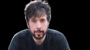 Skip Ewing Celebrates With a New Christmas Album