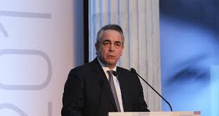 Εφυγε ο θρυλικοσ τακησ μιχαλοσ την τελευταία του πνοή σε ηλικία 63 ετών, άφησε ο τάκης μίχαλος. Peraiterw Ependyseis Kai Ypshloteroys Ry8moys Anapty3hs Zhta O Mixalos H Efhmerida Twn Syntaktwn