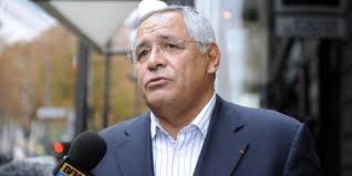 Grâce à Robert Bourgi, le djembé suscite la vigilance des douaniers français