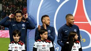 285 000 euros guily : Salaires Les Footballeurs Sont Ils Trop Payes 90min