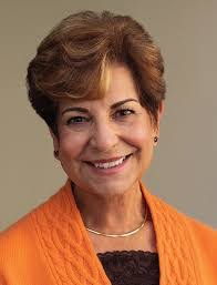 Marta Carlson's Instagram, Twitter & Facebook