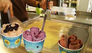 Résultat de recherche d'images pour "streets ice cream"