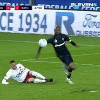The perfect playsports lamkel ze animated gif for your conversation. Lamkel Ze Antwerp Gifs Get The Best Gif On Giphy