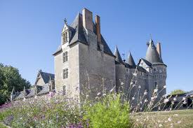 Au cœur des châteaux de la loire, visitez le château médiéval de fougères. Chateau De Fougeres Sur Bievre Association Chateaux De La Loire