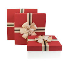The gift box (red) is a box type goody that can be purchased at the shop. Emartbuy Set Of 3 Gift Box Cream Box With Red Lid And Two Tone Brown Decorative Ribbon Buy Online In China At China Desertcart Com Productid 52311169