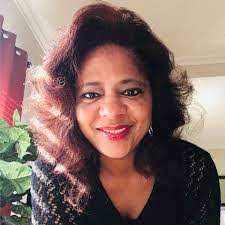 Renee Floyd's Instagram, Twitter & Facebook