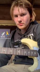 What a great guitar part to a great song. #fyp #fypシ #foryou #guitar  #guitartok #juicewrld #luciddreams #sting #shapeofmyheart