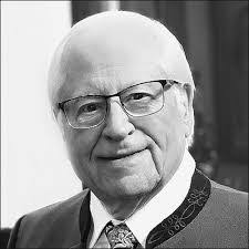 Robert Vogt's Instagram, Twitter & Facebook