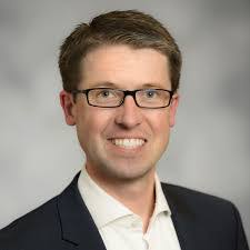 Maggie Ohara's Instagram, Twitter & Facebook