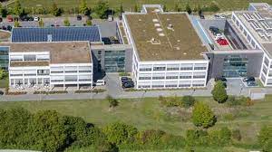 Image is for illustrative purposes only. Ic Haus Baut Fertigung Aus