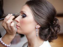 every bride should carry in her makeup bag