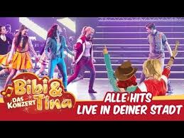 Bibi Tina Die Gigantische Familienshow Tourt Weiter Durch Deutschland Youtube Bibi Und Tina Bibi Und Tina Film Coole Filme