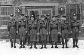 Historia de la policia nacional. Origen De La Policia Inventor Y Evolucion Curiosfera Historia