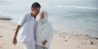 Salah satu amalan sunat yang sangat sinonim dengan malam jumaat ialah pasangan suami isteri bersama. 4 Pahala Besar Ini Boleh Isteri Dapatkan Di Malam Jumaat Kashoorga