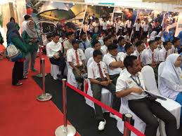The last event took place in 2019. Lima21 On Twitter Day 4 At Lima 17 Aerospace Career Talk At Mahsuri International Exhibition Centre Miec Day4 Lima17 Lebihhebat Miec Https T Co Tmn9p6b4dd