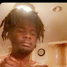 Suivez @emilycave sur Stereo dès maintenant