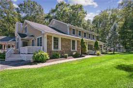 Horse Property For Sale In Orange County New York Located Just Minutes From Nys Thruway T In 2020 Equestrian Property For Sale Custom Homes Better Homes And Gardens
