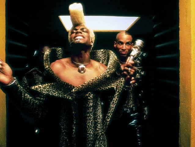 The Fifth Element at 20: gender-bending sci-fi or sexist space shambles? |  Movies | The Guardian