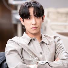 5 Beda Peran Shin Hyun Soo di Welcome to Waikiki 2