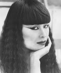 The plot is derived from a fleming screenplay that was too short for a full novel so he added the passage of the bridge game between bond and the industrialist hugo drax. Moonraker Cast Crew On Mubi