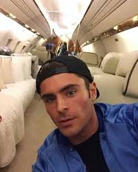 Ben Behrendt (@bennyjoebehr)