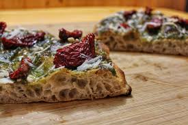 La pizza è nata margherita, è la più semplice e allo stesso tempo buona e dopo aver visionato un po' di ricette e accostamenti ti sarai fatto un'idea sulle tue preferenze. Condimenti Per Pizza I 10 Migliori Dissapore