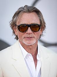 Daniel Craig Facts For Kids