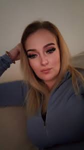 𝐵𝑒𝑐𝑐𝑎 𝐻𝑜𝑙𝑚𝑒𝑠🫶 (@beccaholmes8)’s videos with EVERYONE UNDER THIS  SOUND LOOK SO GOOD