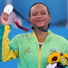 A ginástica é uma prática esportiva que se divide em dois tipos, as ginásticas competitivas e as não competitivas. Nyaofjdsaxijzm