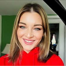 Dana Duff's Instagram, Twitter & Facebook