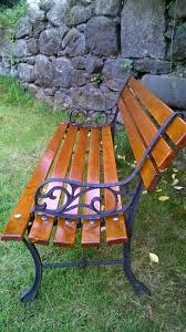 banc ancien en fer forge et lames de bois retape tres confortable pour passer d agreables moments dans le jardin a lame de bois fer forge banc en fer forge