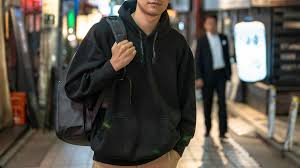 40歳パーカーおじさん｣批判が議論沸騰する事情 パーカー姿がダサい人とそうでもない人の差 | 今さら聞けないビジネスファッションの作法 |  東洋経済オンライン