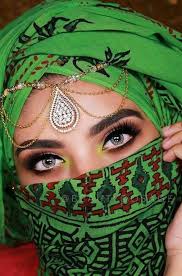 Pin By Yucel Cakmak On Gozler Beautiful Eyes Arab Beauty Beautiful Women Faces