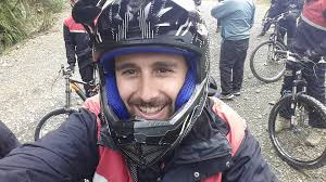 Route de la mort en mode rider !!! Quelques virages un peu large qui m ont  fait quelques frayeurs Mais toujours la :) grosse journée è plaisirs !!!!