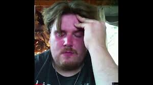 Reiner w überlebte knapp und schrieb wenig später im internet das er unbesigt auf ewig sei. Drachenlord Pilgerfahrt 02 03 2019 Rainer Macht Seine Eigenen Fenster Kaputt Video Dailymotion