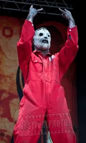 The tribute was done in one sweeping move across facebook, twitter and instagram, where slipknot's band accounts as well as those of individuals singer corey taylor. Slipknot Festivalphoto